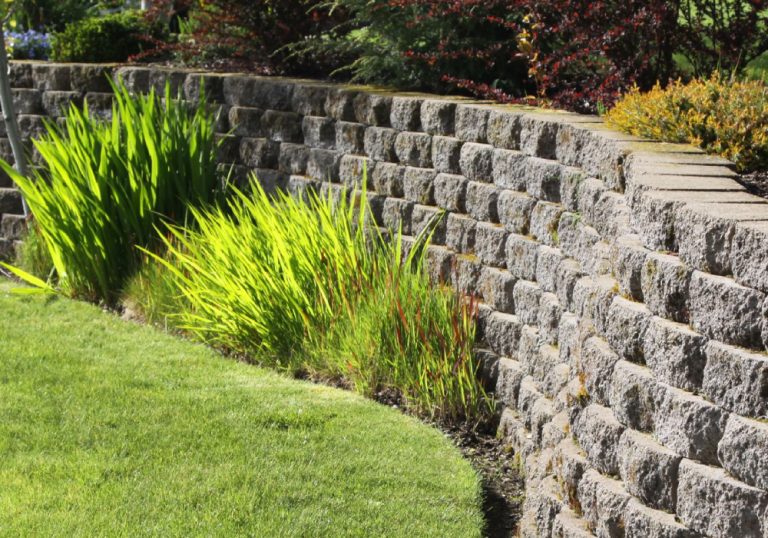 Retention Walls by amigos interlock services